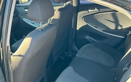Hyundai Solaris II рестайлинг, 2012 год, 600 000 рублей, 14 фотография