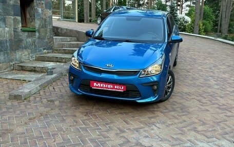 KIA Rio IV, 2019 год, 950 000 рублей, 2 фотография