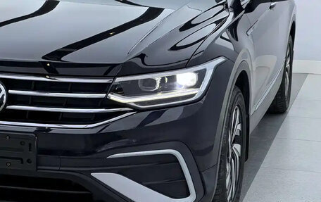 Volkswagen Tiguan II, 2023 год, 2 000 000 рублей, 4 фотография