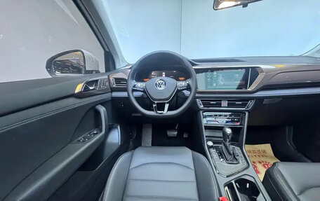 Volkswagen Tharu, 2023 год, 1 600 000 рублей, 10 фотография