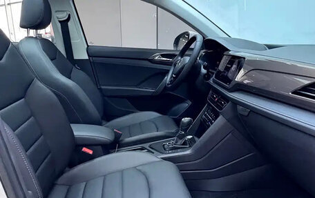 Volkswagen Tharu, 2023 год, 1 600 000 рублей, 9 фотография