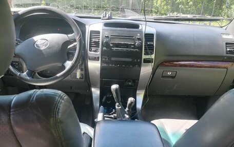 Toyota Land Cruiser Prado 120 рестайлинг, 2005 год, 1 495 000 рублей, 7 фотография
