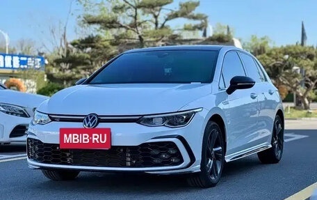 Volkswagen Golf VIII, 2024 год, 2 540 000 рублей, 3 фотография