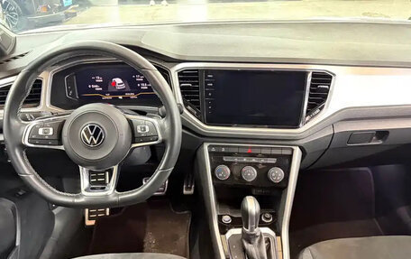 Volkswagen T-Roc I, 2023 год, 1 400 000 рублей, 8 фотография