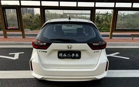 Honda Fit, 2021 год, 1 050 002 рублей, 5 фотография