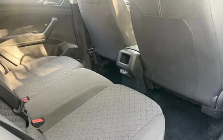 Volkswagen T-Cross I, 2023 год, 1 200 000 рублей, 18 фотография