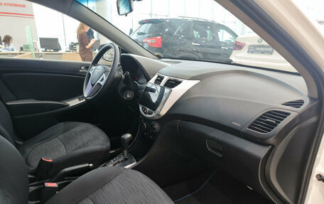 Hyundai Solaris II рестайлинг, 2016 год, 980 000 рублей, 11 фотография