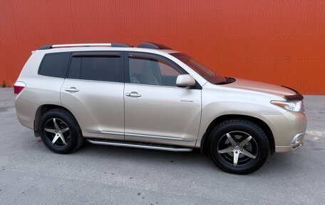 Toyota Highlander III, 2012 год, 2 700 000 рублей, 5 фотография