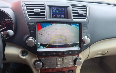 Toyota Highlander III, 2012 год, 2 700 000 рублей, 8 фотография