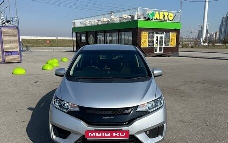 Honda Fit III, 2015 год, 1 090 000 рублей, 1 фотография