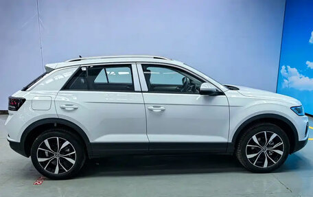 Volkswagen T-Roc I, 2026 год, 2 000 000 рублей, 4 фотография