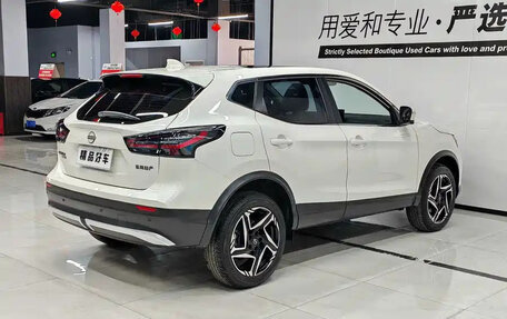 Nissan Qashqai, 2025 год, 1 800 000 рублей, 4 фотография