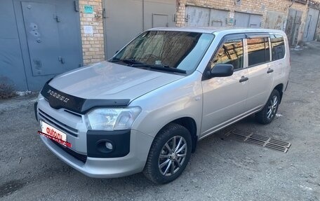 Toyota Probox I, 2017 год, 800 000 рублей, 4 фотография