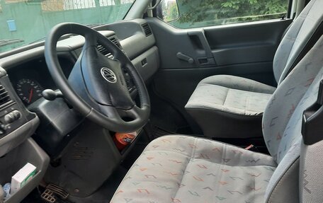 Volkswagen Transporter T4, 2003 год, 1 050 000 рублей, 6 фотография