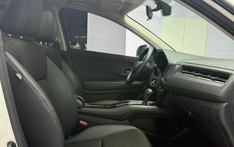 Honda Vezel, 2022 год, 1 470 000 рублей, 11 фотография