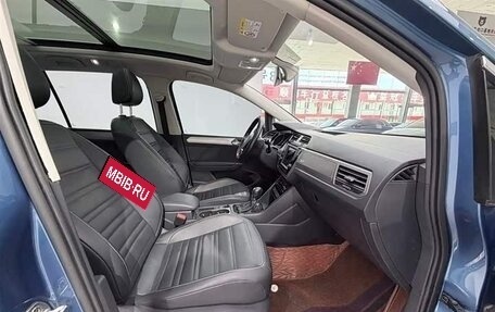Volkswagen Touran III, 2022 год, 1 680 010 рублей, 13 фотография