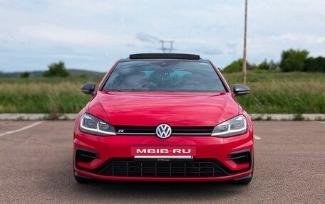 Volkswagen Golf R VII, 2018 год, 4 250 000 рублей, 3 фотография