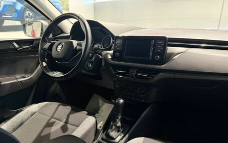 Skoda Rapid II, 2021 год, 1 718 000 рублей, 12 фотография