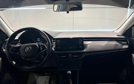 Skoda Rapid II, 2021 год, 1 718 000 рублей, 13 фотография