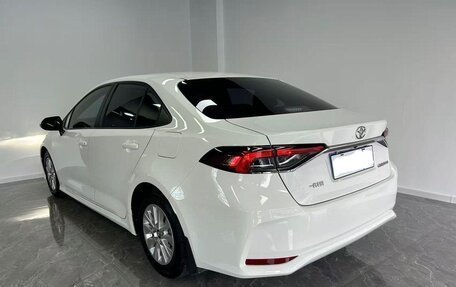 Toyota Corolla, 2021 год, 1 390 000 рублей, 5 фотография