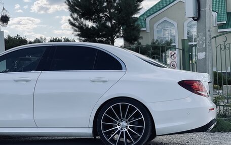 Mercedes-Benz E-Класс, 2017 год, 2 750 000 рублей, 4 фотография