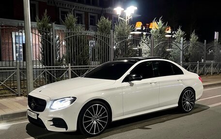 Mercedes-Benz E-Класс, 2017 год, 2 750 000 рублей, 7 фотография