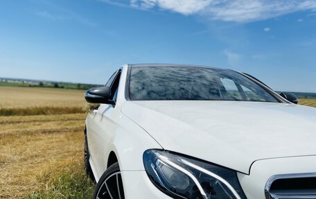 Mercedes-Benz E-Класс, 2017 год, 2 750 000 рублей, 12 фотография