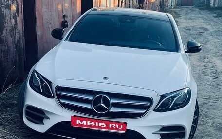 Mercedes-Benz E-Класс, 2017 год, 2 750 000 рублей, 2 фотография