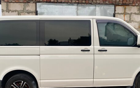 Volkswagen Caravelle T5, 2004 год, 1 400 000 рублей, 3 фотография
