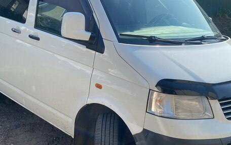 Volkswagen Caravelle T5, 2004 год, 1 400 000 рублей, 10 фотография
