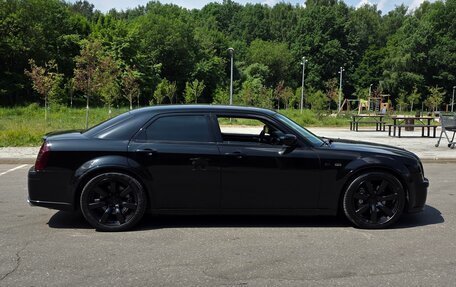 Chrysler 300C II, 2006 год, 2 500 000 рублей, 3 фотография