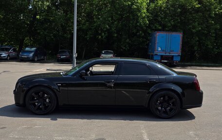 Chrysler 300C II, 2006 год, 2 500 000 рублей, 7 фотография