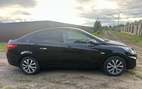 Hyundai Solaris II рестайлинг, 2013 год, 770 000 рублей, 5 фотография