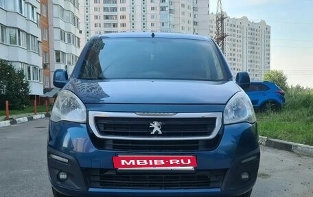 Peugeot Partner II рестайлинг 2, 2017 год, 710 000 рублей, 2 фотография