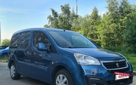 Peugeot Partner II рестайлинг 2, 2017 год, 710 000 рублей, 3 фотография