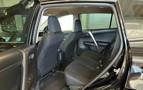 Toyota RAV4, 2018 год, 2 699 999 рублей, 18 фотография