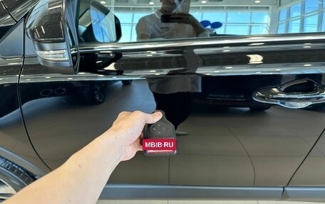 Toyota RAV4, 2018 год, 2 699 999 рублей, 22 фотография