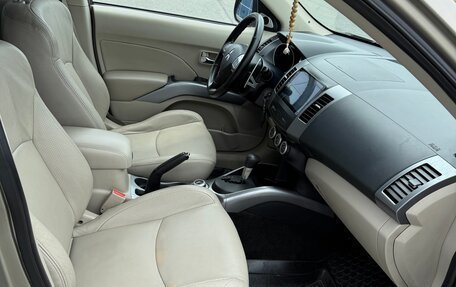Mitsubishi Outlander III рестайлинг 3, 2008 год, 1 180 000 рублей, 11 фотография