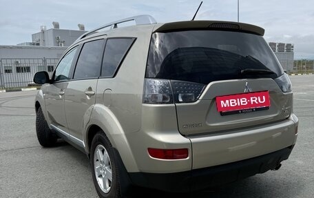 Mitsubishi Outlander III рестайлинг 3, 2008 год, 1 180 000 рублей, 3 фотография