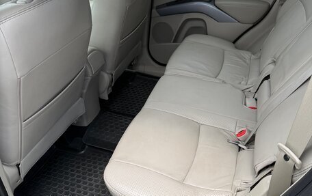 Mitsubishi Outlander III рестайлинг 3, 2008 год, 1 180 000 рублей, 16 фотография
