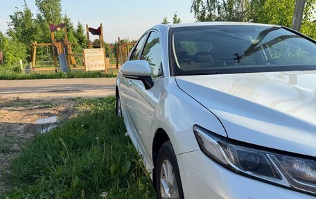 Toyota Camry, 2019 год, 2 700 000 рублей, 5 фотография