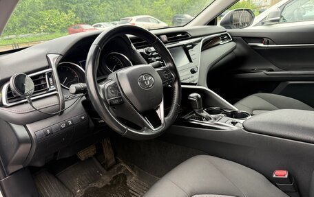 Toyota Camry, 2019 год, 2 700 000 рублей, 8 фотография