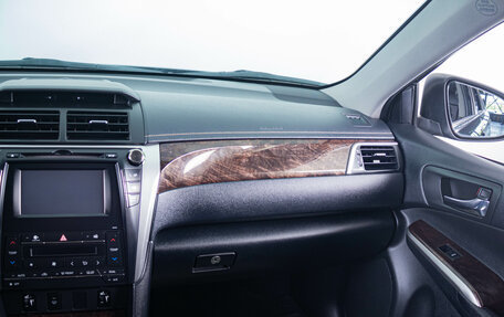 Toyota Camry, 2015 год, 1 799 000 рублей, 14 фотография