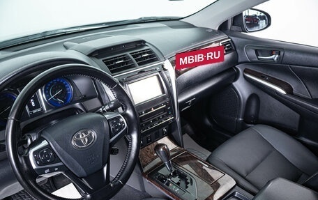 Toyota Camry, 2015 год, 1 799 000 рублей, 8 фотография