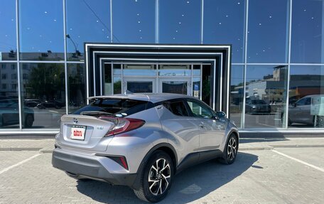 Toyota C-HR I рестайлинг, 2018 год, 1 870 000 рублей, 4 фотография