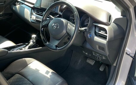 Toyota C-HR I рестайлинг, 2018 год, 1 870 000 рублей, 9 фотография