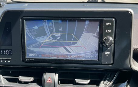 Toyota C-HR I рестайлинг, 2018 год, 1 870 000 рублей, 11 фотография
