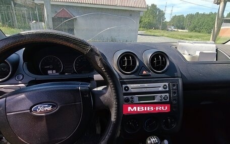 Ford Fiesta, 2005 год, 200 000 рублей, 8 фотография
