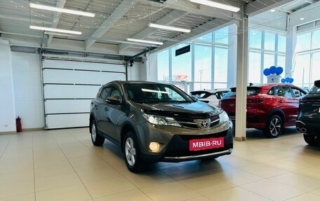 Toyota RAV4, 2013 год, 1 999 000 рублей, 8 фотография