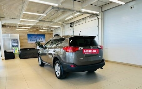 Toyota RAV4, 2013 год, 1 999 000 рублей, 4 фотография